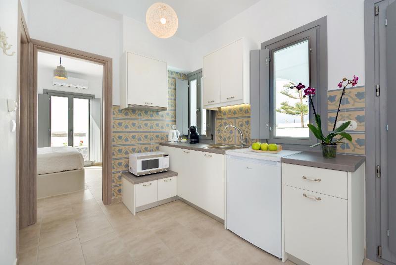 White Harmony Suites Megalochori  Ngoại thất bức ảnh