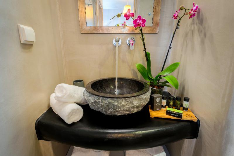 White Harmony Suites Megalochori  Ngoại thất bức ảnh